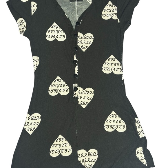 White Heart Pattern Black PJ Romper - Picture 8 of 8